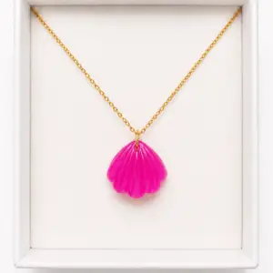 Collier Sunkissed petit coquillage rose foncé
